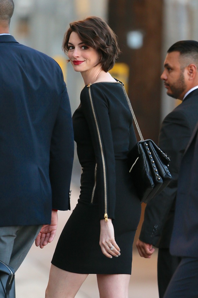 Anne Hathaway arriving at Jimmy Kimmel